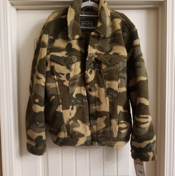 NWT Men's Levi's Mid weight Jacket
